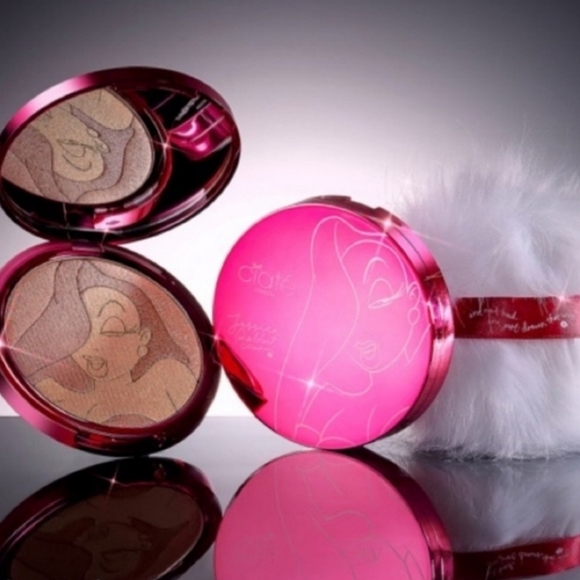 CIATE  London Roger Rabbit limited highlighter pink compact with puff. - Picture 4 of 12